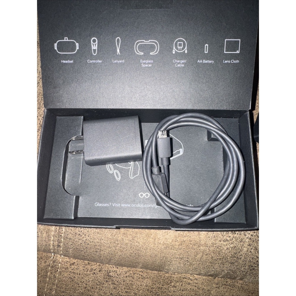 Oculus Go All-In-One VR Headset W/ Controller & Accessories Bundle Working Used - Picture 8 of 11
